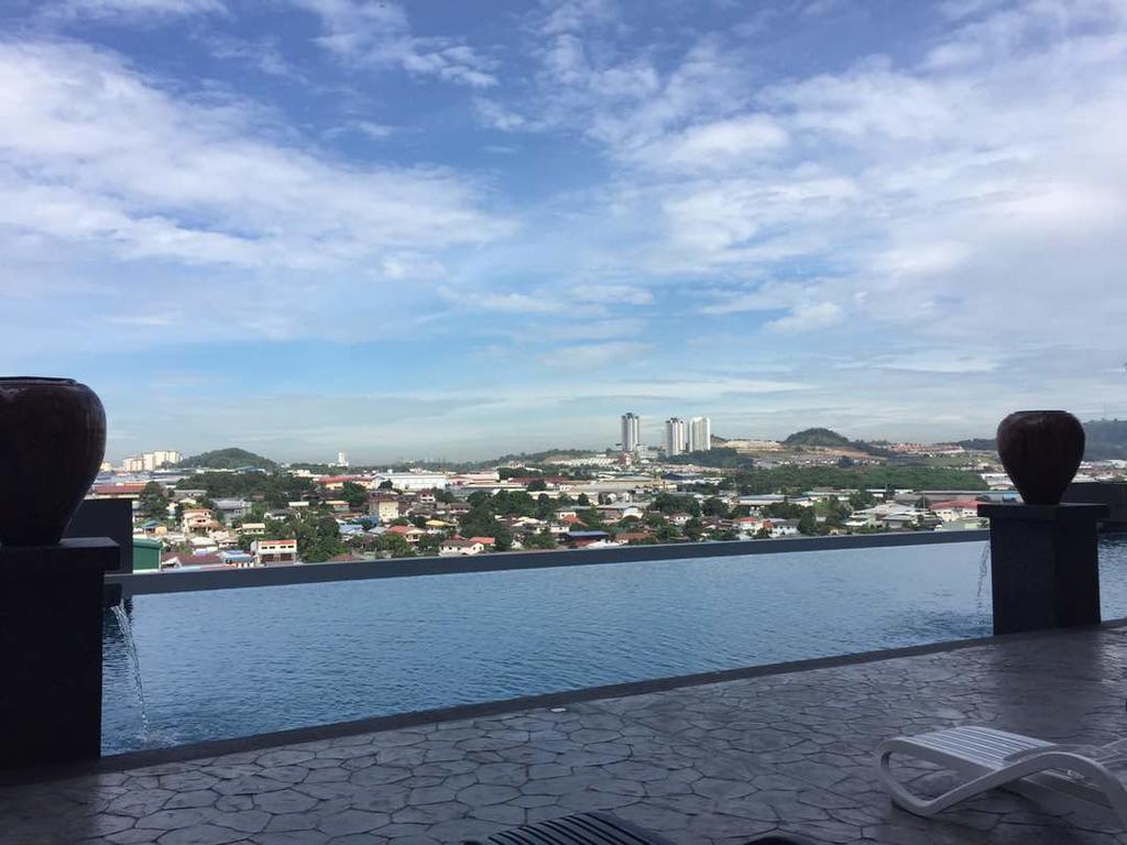 Silk Sky Residence Seri Kembangan Bagian luar foto