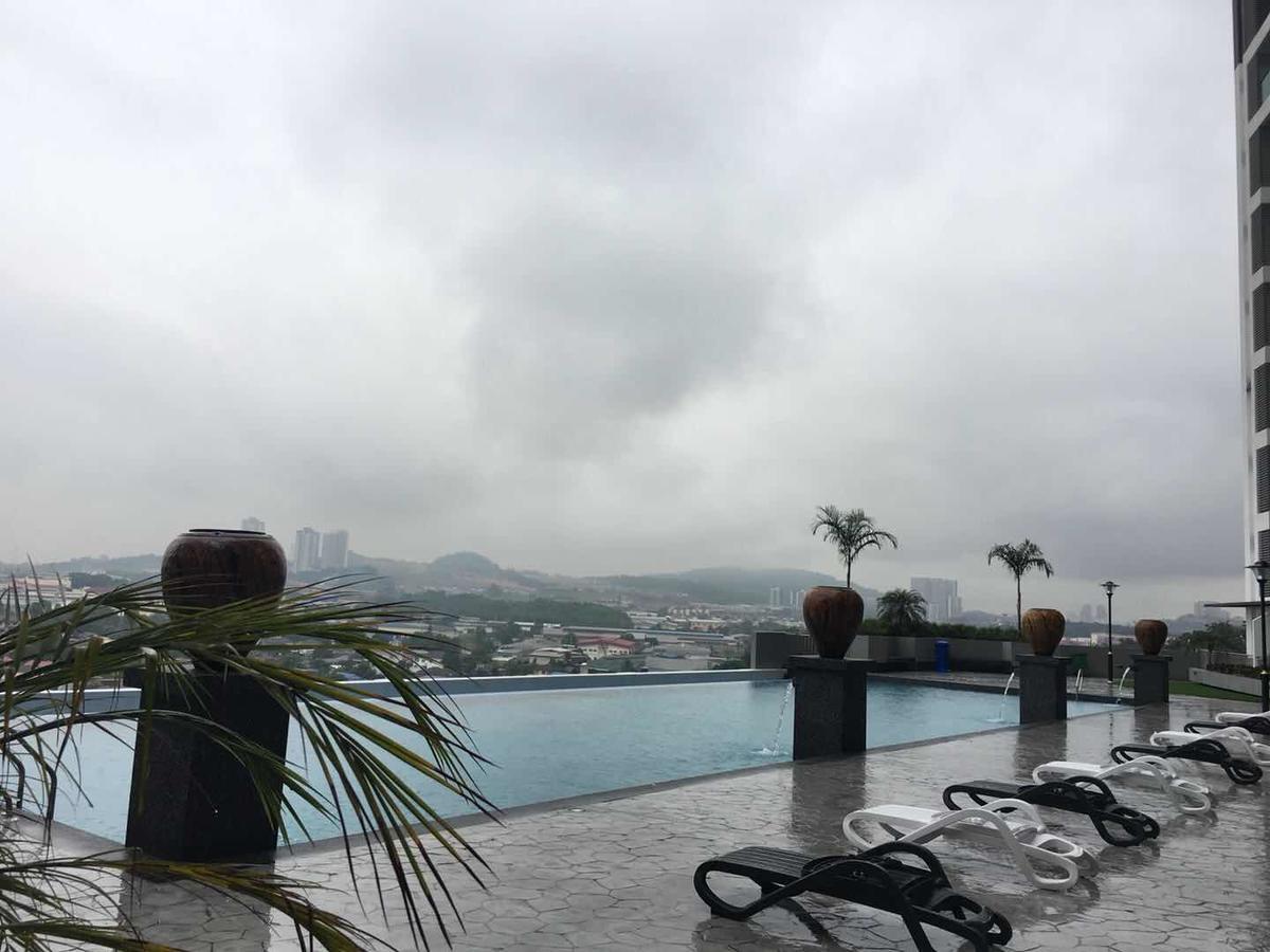 Silk Sky Residence Seri Kembangan Bagian luar foto