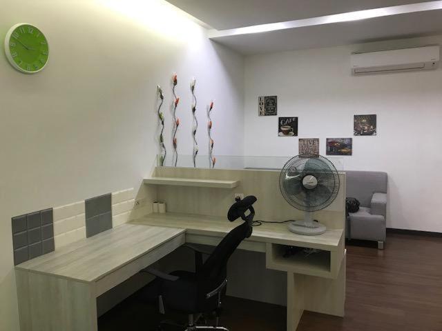 Silk Sky Residence Seri Kembangan Bagian luar foto